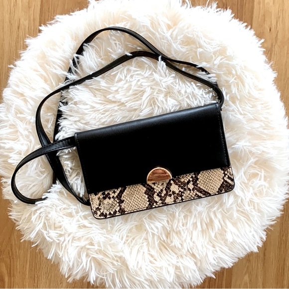 A New Day Crossbody Bag • OS - Picture 1 of 8